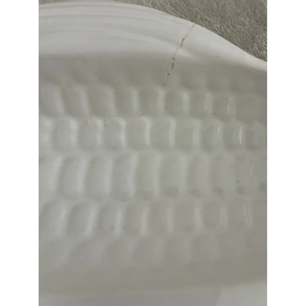 Colony Crafts Korn Dish White Portugal Handmade Nicholas Angelakos Vintage *flaw